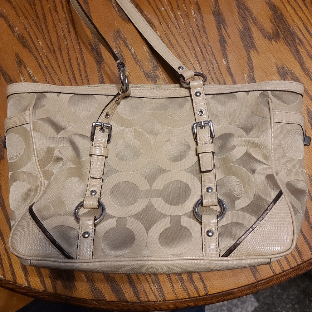 Coach purse